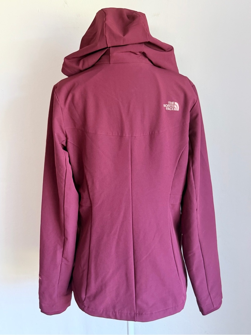 The North Face Women's Hooded Softshell Jacket - Berry, Fleece Lined, Sz M NWOT - Picture 5 of 8